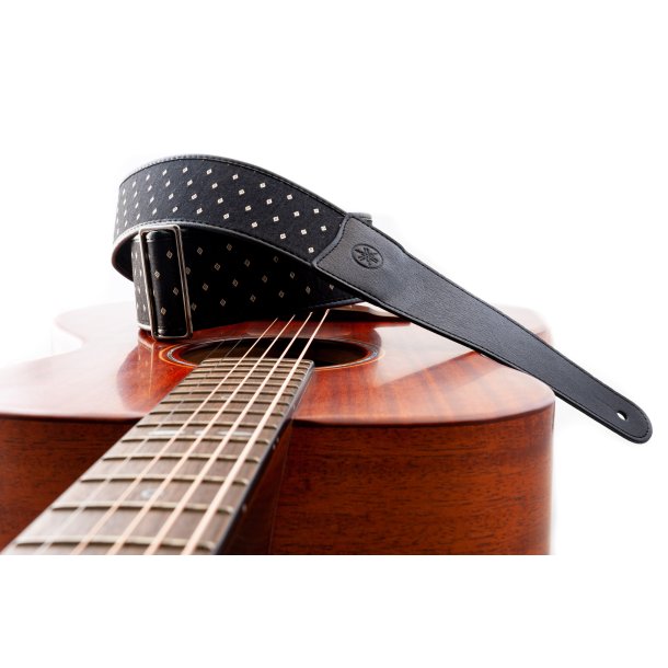 Yamaha Model 4 SONGWRITER Black